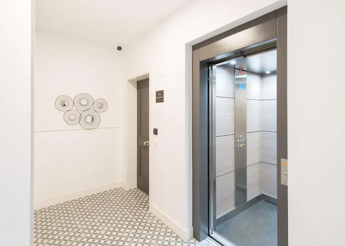 Aparthotel Santa Catalina 4*